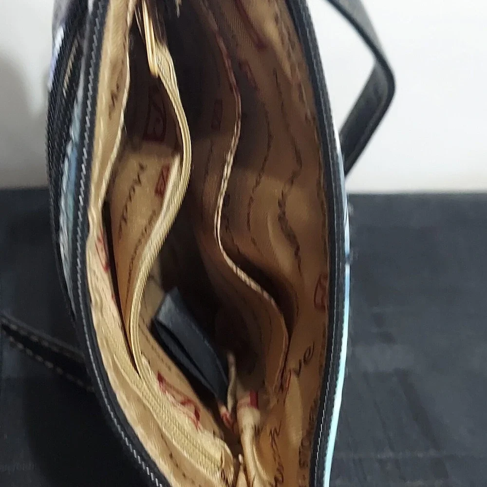 Stone Mountain USA Floral Pebble Leather Crossbody Bag Adjustable Strap Small‎